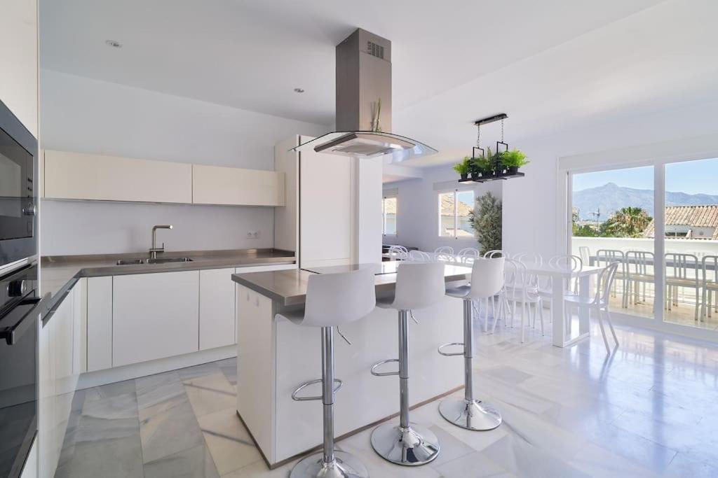 Superbe Appartement Avec Jaccuzi Marbella Exterior foto